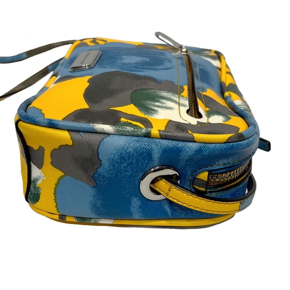 Marc by Marc Jacobs Sally Jerrie Rose Convertible Floral Crossbody Bag / Clutch - Picture 6 of 16